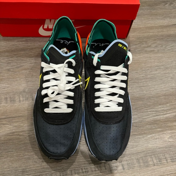 Nike Waffle One Black Yellow Jaune Strike Athletic Sneakers - Picture 3 of 13